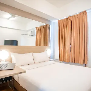 Red Planet Makati Avenue Manila מלון סן פדרו מקאטי